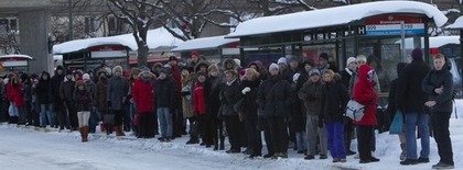 snökaos busshållsplats snökaos busshållsplats